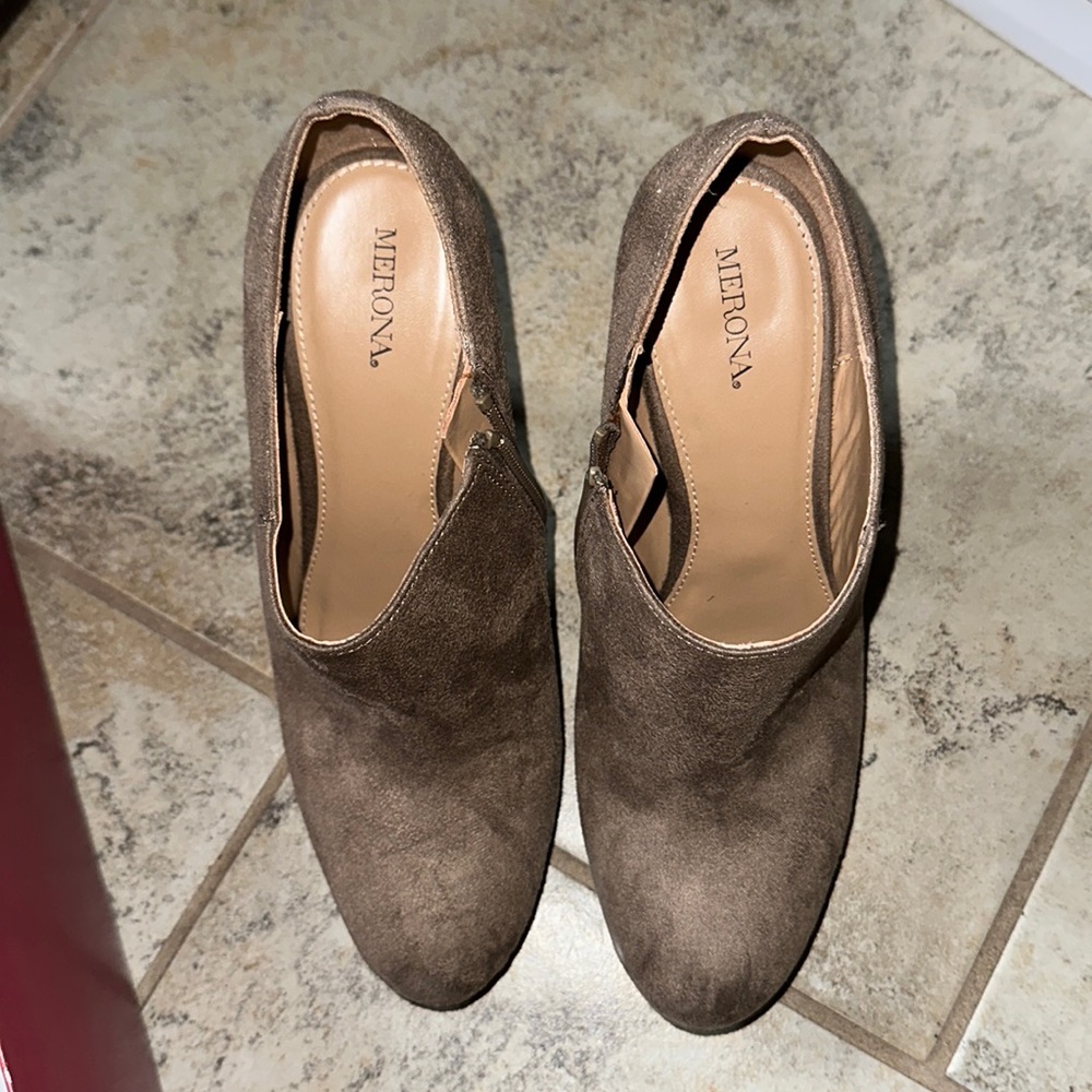 MERONA Molly nude suede boot heels, size 9!